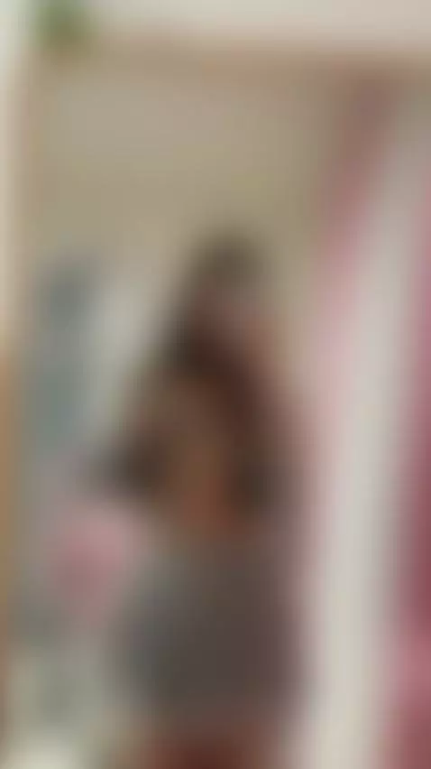 💦Long brown hair dripping down her back 😈 Exclusive OF by shyemilybaby