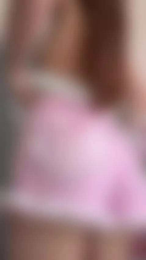 💦My long brown hair and curvy body ready for you 🔥 Join OF by shyemilybaby