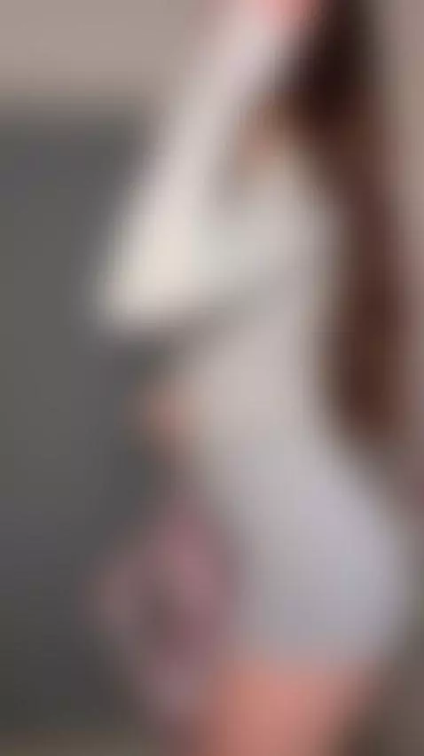 🍆Curvy brunette mouth open moaning 😈 On OF by shyemilybaby