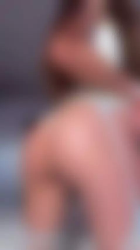 Thick oily ass in lingerie, clapping hard while I twerk by shyemilybaby