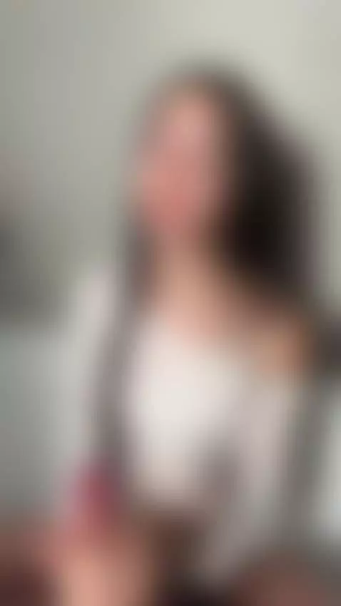I’m dripping wet and giving this dildo a slow, soapy handjob by shyemilybaby