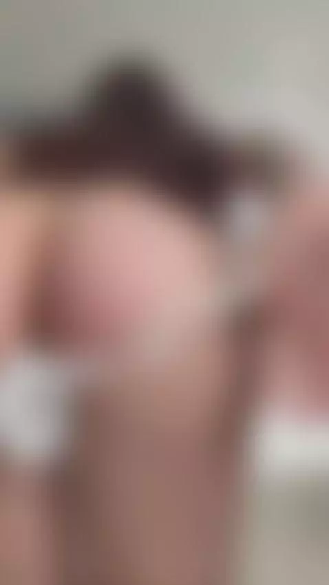 This isn’t just a scroll-stopper —
It’s a pulse-racer. Tap i... by shyemilybaby