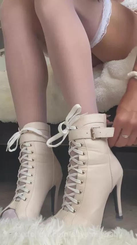 Not safe for your sanity 😵‍💫
Hit that link and let chaos tak... by shyemilybaby