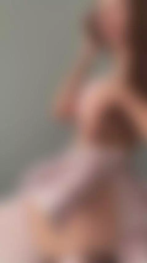 Message me something sweet — I’ll answer 💌 OnlyFans by shyemilybaby