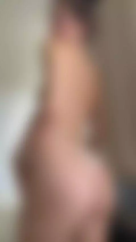 You’ve been warned 😘 OnlyFans is wild tonight by shyemilybaby