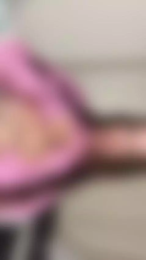 This one’s for the bold 💋 Subscribe to my OnlyFans by shyemilybaby