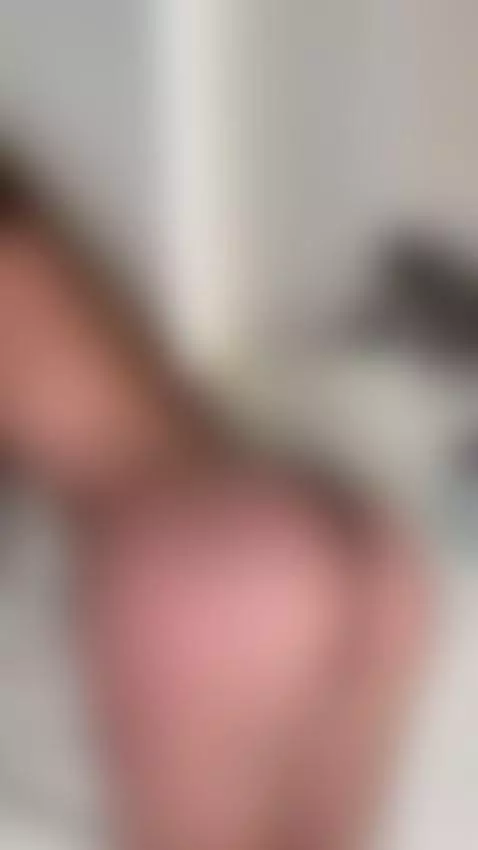 You’ve been warned 😘 OnlyFans is wild tonight by shyemilybaby