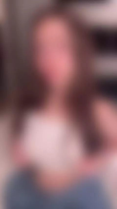 Please help me continue by supporting my OnlyFans 💕 by shyemilybaby