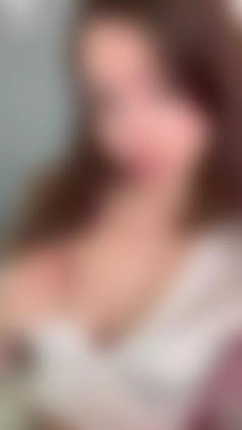 Wanna see the real me? Find me on OnlyFans 😏 by shyemilybaby