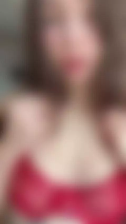 If you enjoy my vibe, please support my OnlyFans 🫶 by shyemilybaby