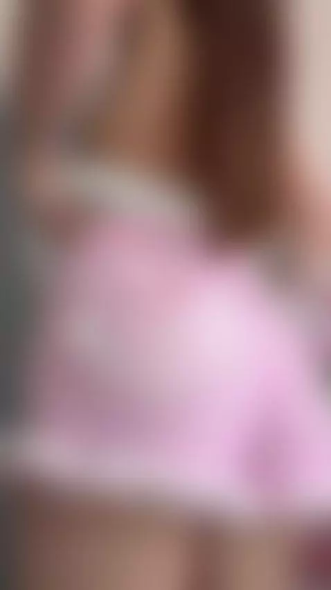 🍑Brunette’s juicy thick ass teasing you 😈 Exclusive OF by shyemilybaby