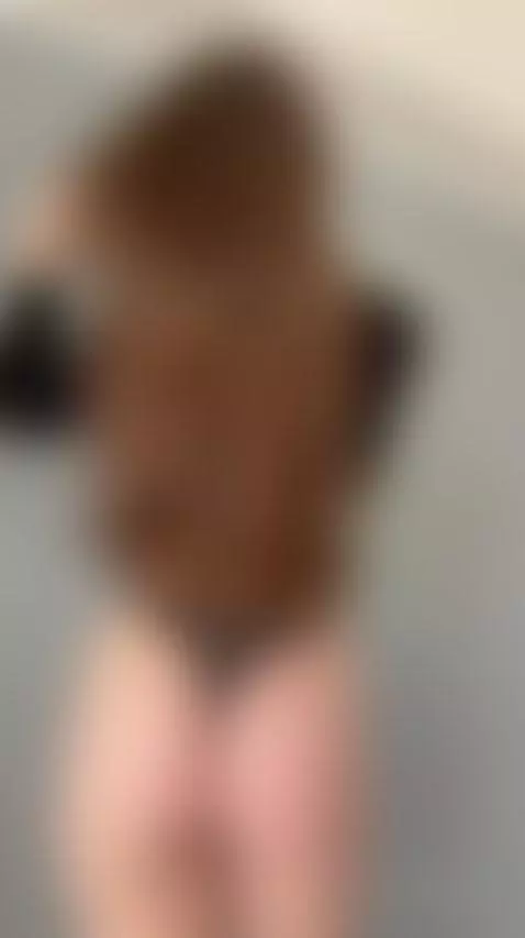 💋Hot brunette with long hair teasing 🔥 Join OF by shyemilybaby