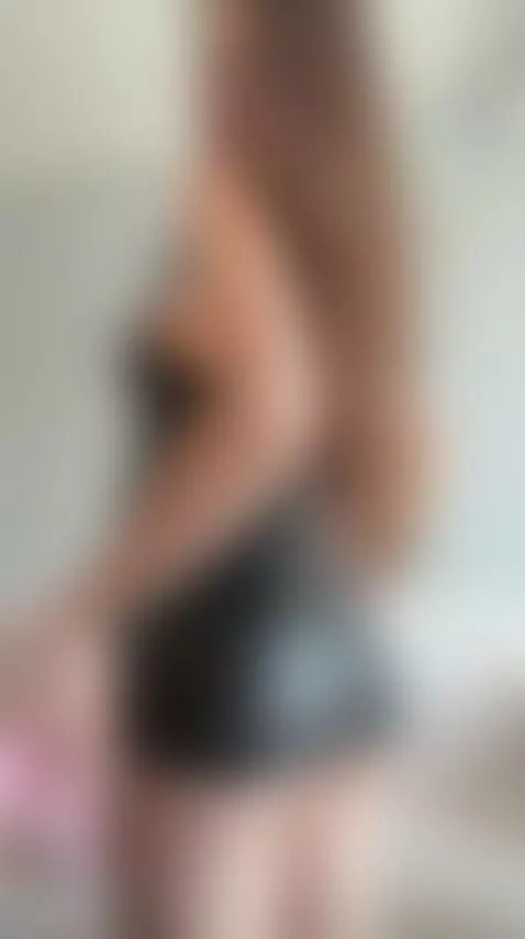🔥Curvy brunette touching every inch of her thick body 😏 Unlo... by shyemilybaby