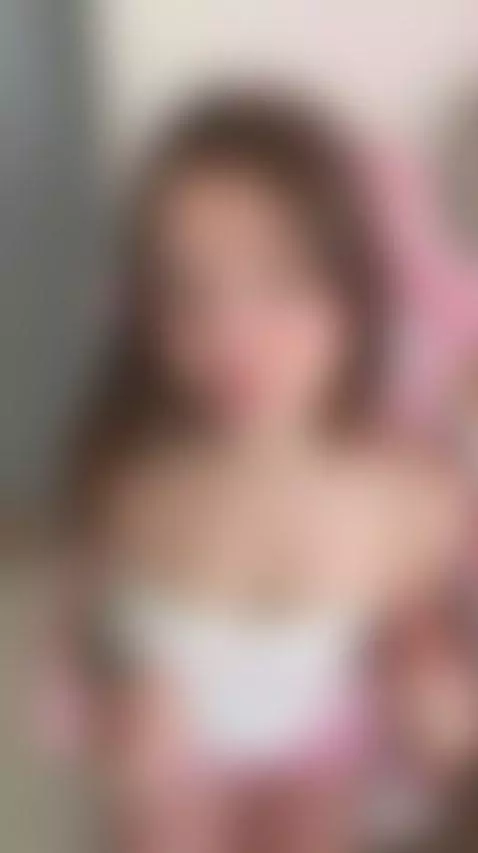 🔞Tattooed curvy brunette trembling on the edge 🍒 Subscribers... by shyemilybaby