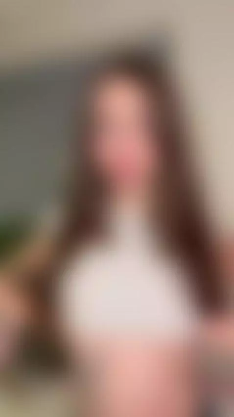 😈This curvy brunette needs to be fucked hard tonight 💦 See O... by shyemilybaby