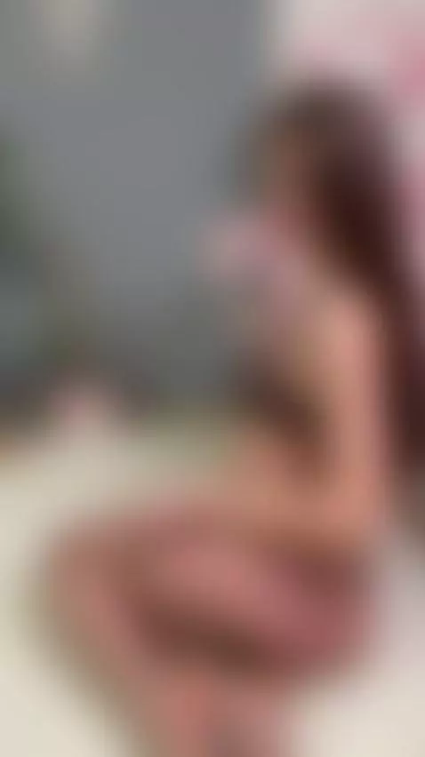 😈This curvy brunette craves your hands on her thick ass 🍆 Jo... by shyemilybaby