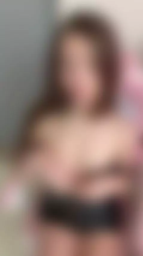 💋This curvy brunette is so wet and desperate 💦 Exclusive OF by shyemilybaby