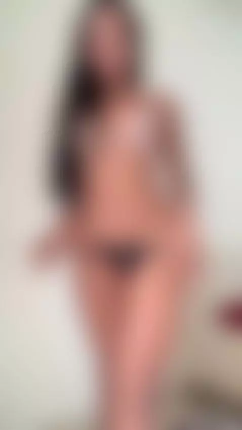 I let you see ... but only enough to make you want more 😈 by vivimoonn