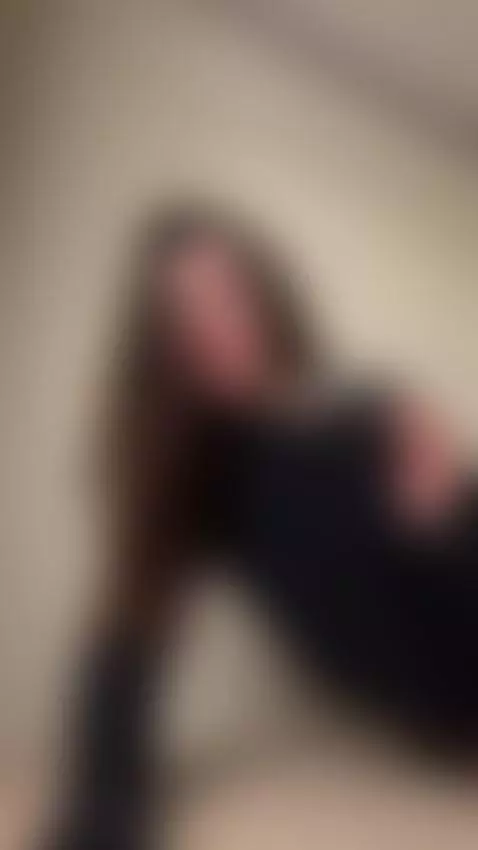 I see you lurking. Subscribe to my OnlyFans. by evadesireee