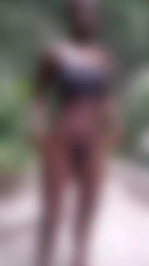 sensual bbgirl by hannagreyy