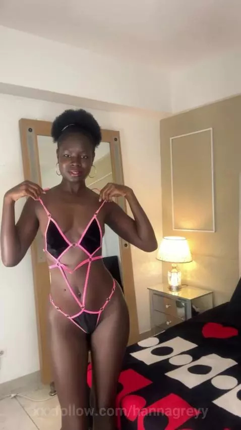 Your naughty girl is back❤️😈 by hannagreyy