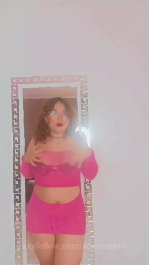 💋Come on, take all these curves by alicecamxx