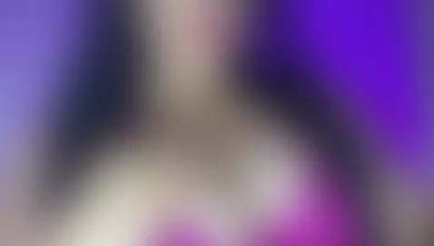 Look me 🩷 by amunet03