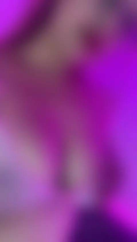 This rabbit is ready to debor your carrot 🤭🥕 by amunet03