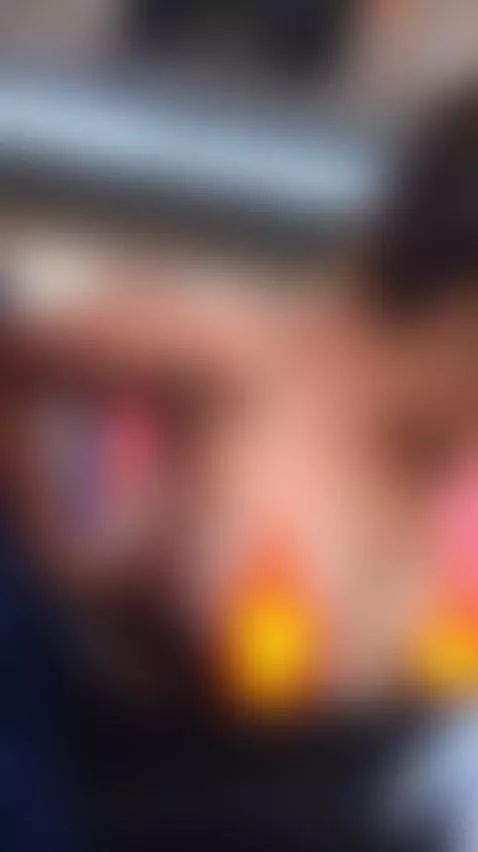 estaba llegando tarde al trabajo asique habia que ganar tiem... by lolyloly04