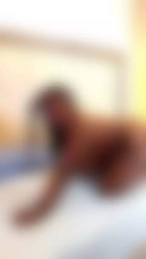 Sexy curvy girl on  a bed by scarletbigbug