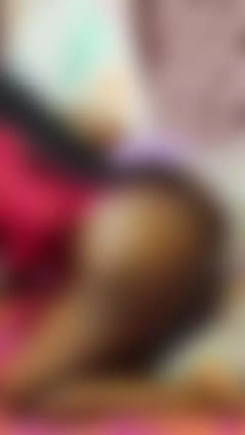 twerking by scarletbigbug