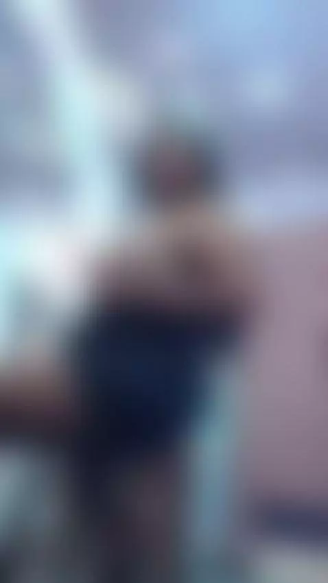 Dancing in the chair by scarletbigbug