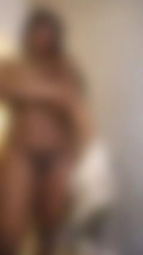 naked by scarletbigbug