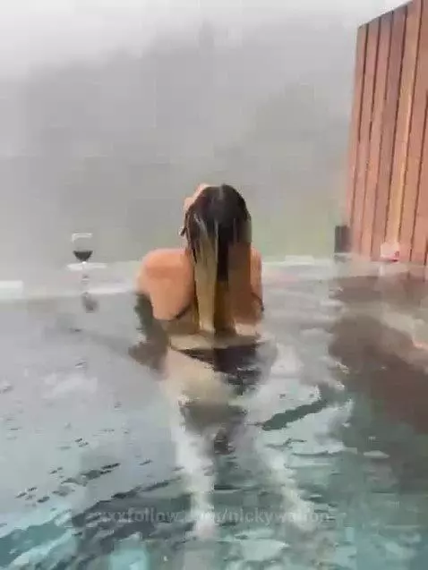 🔥😈I would love to be here with you😈🔥 by nickywalton