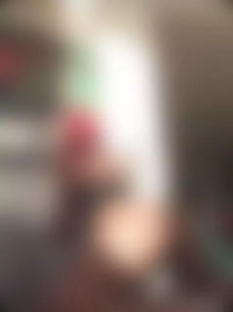 come on guys,  Come watch me live by arteeselene