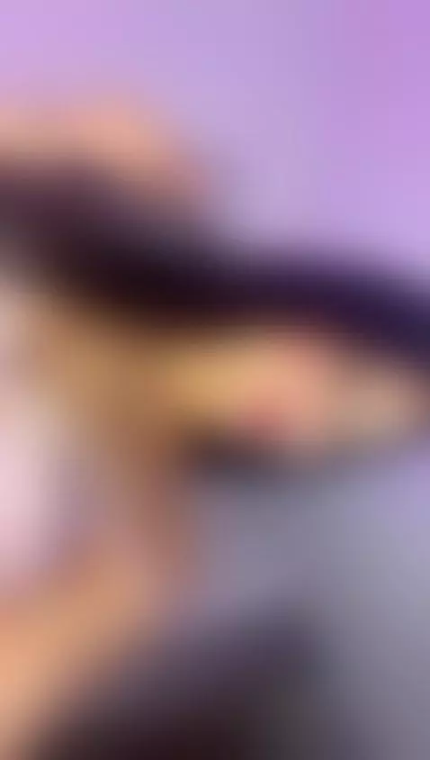 my face provokes many cocks to get hard 😈😈😈 by isabellehills