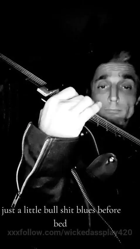 I'm different. by wickedassplay420