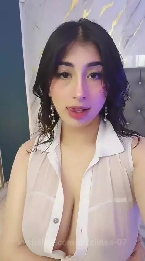 Don't you love girls on uniforms? by dulciinea-07