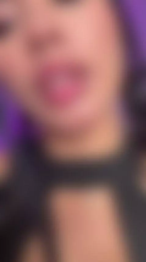 Do you like my new lingerie? 🖤 by melanie-roldan