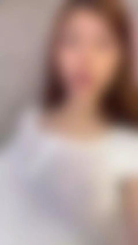 https://www.camsoda.com/es/hada-blue   It is desirable by hada-blue
