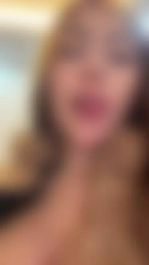 https://www.camsoda.com/hada-blue?id=hada-blue by hada-blue