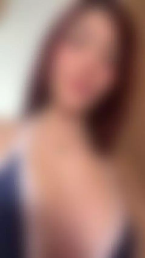 https://www.camsoda.com/hada-blue?id=hada-blue by hada-blue
