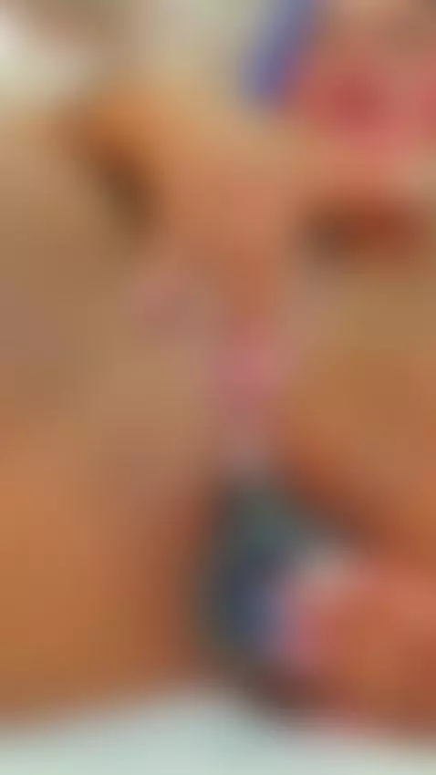 rubbing my clitori while I fuck my ass 🥵🍑💝🥵💦🔥 by zoleywatson