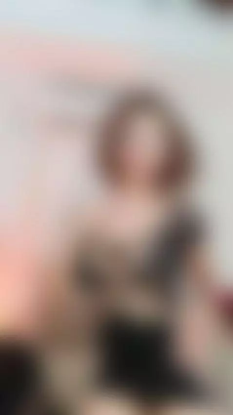 Touch me until I lose control… 🖤 by saharaa18