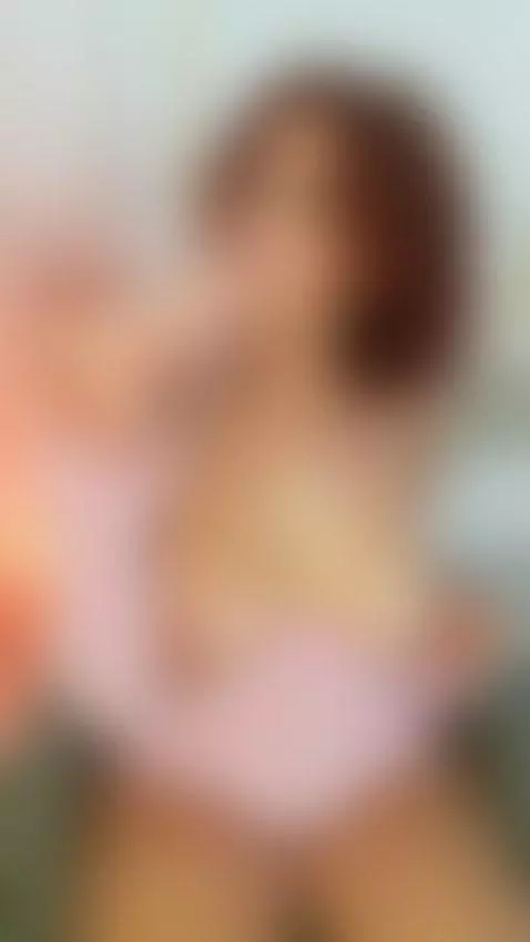 Hotter than ever... 🔥🥵 by saharaa18