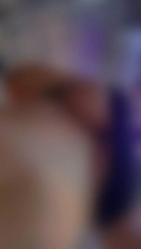 The secret is in my lips… and not just the ones on my face 😇 by rosewinter