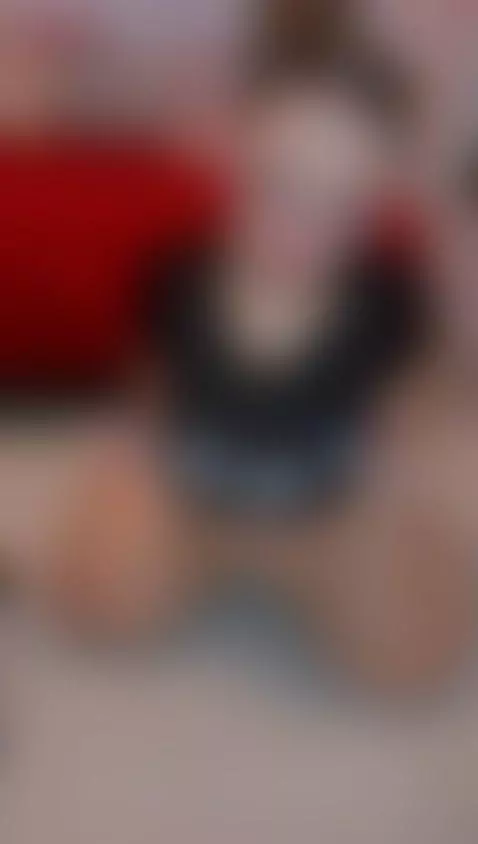 My curves were made to be admired… want a closer look? 😏 by rosewinter