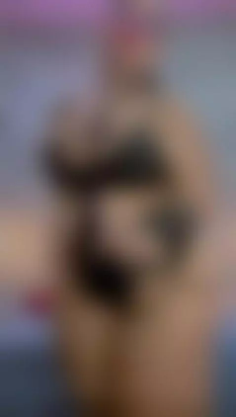 My body needs good caresses🥵... by rosewinter