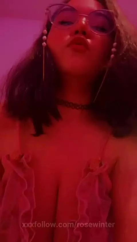 bbw, curvybigass, latina by rosewinter