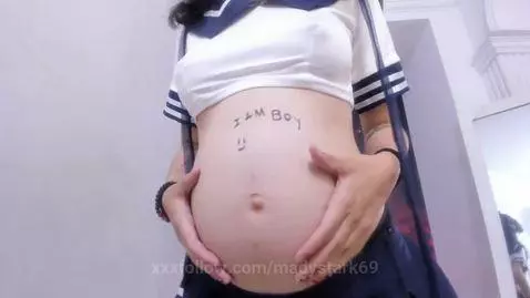 Cute belly👀💗 by madystark69